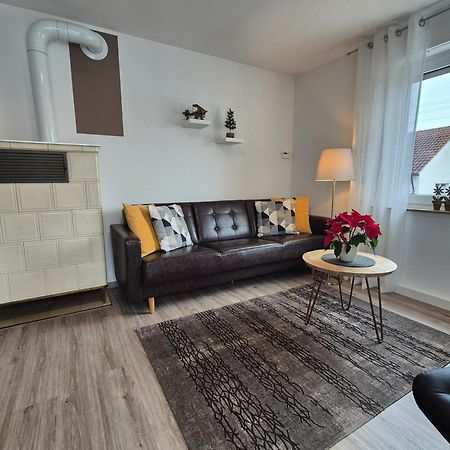 Ferienwohnung S-Bahn Naehe Schwaikheim Exteriör bild