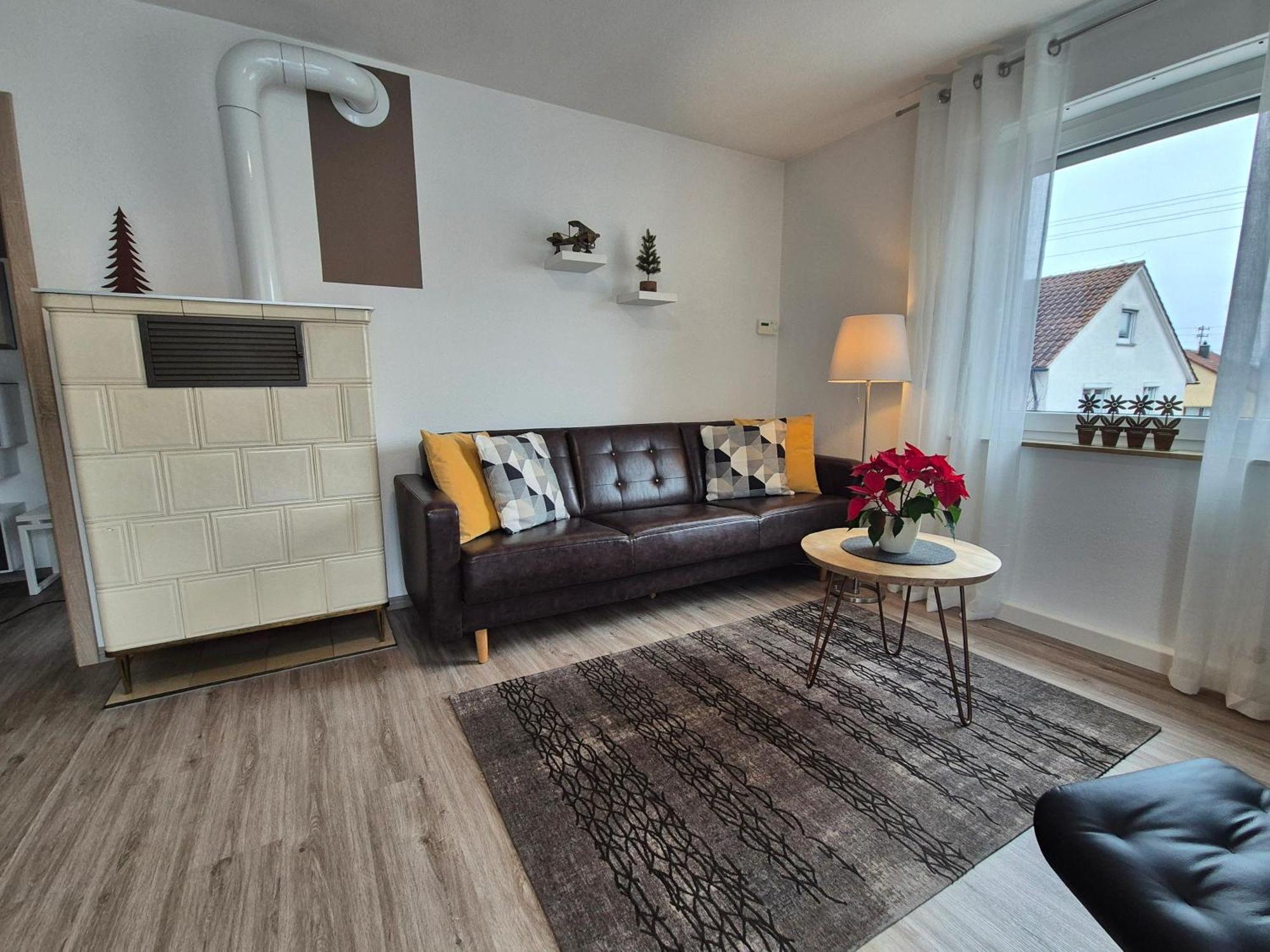 Ferienwohnung S-Bahn Naehe Schwaikheim Exteriör bild